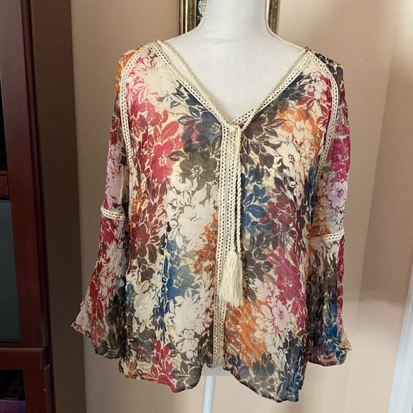 Sundance Gracie in Bloom Boho Bell Sleeve Shirt - Picture 3 of 5